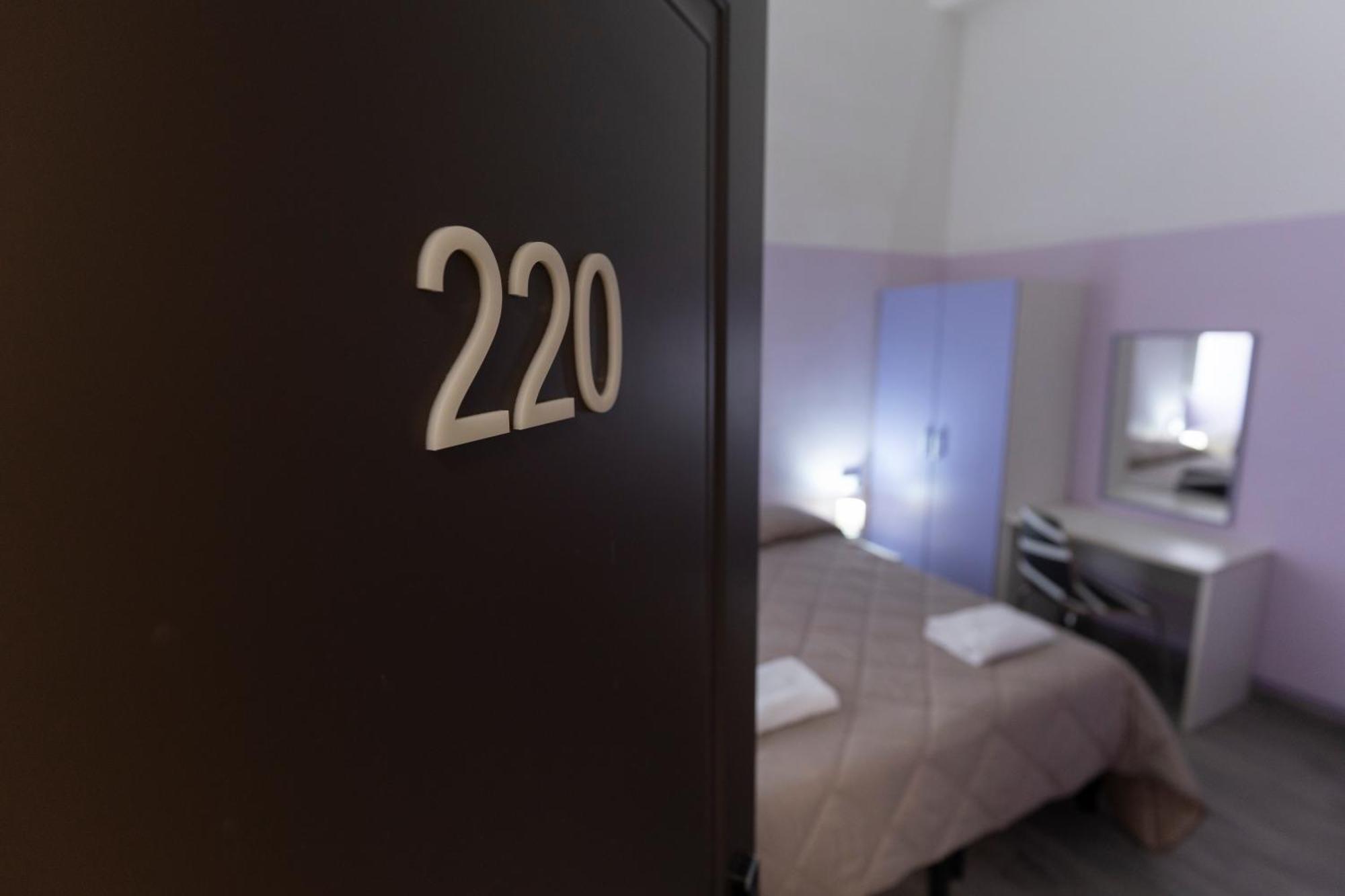 Hotel & Hostel 7 Florence Buitenkant foto